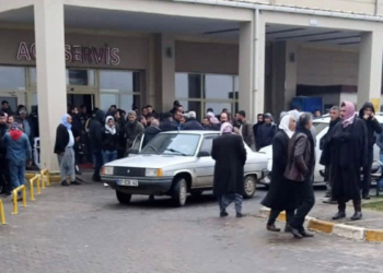 Şanlıurfa'da sokak ortasında silahlı kavga