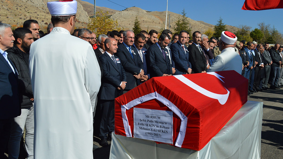 Mehmet Zeki Sekin toprağa verildi