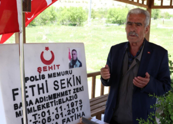 Fethi Sekin'in babası hayatını kaybetti