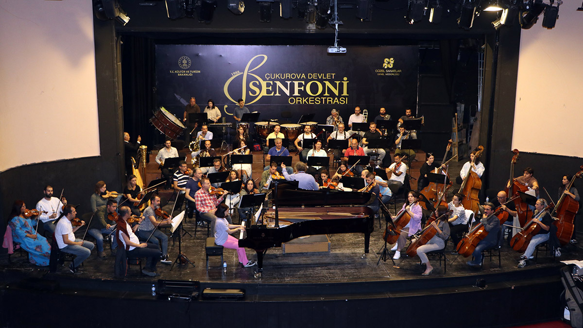 Koronavirüs salgını temalı piyano konçertosu