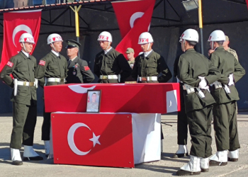 Şehitler için Şırnak'ta askeri tören
