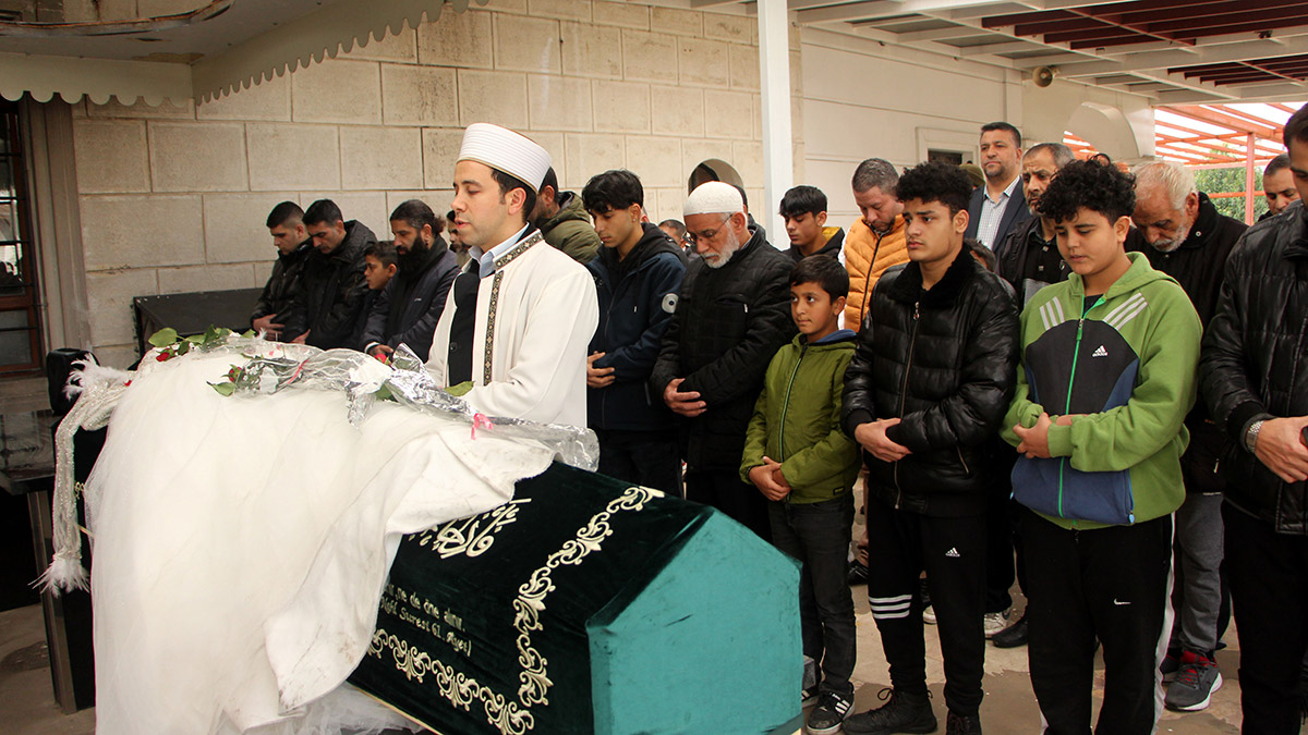 Şişli'de öldürülen Tülay Vural son yolculuğuna uğurlandı