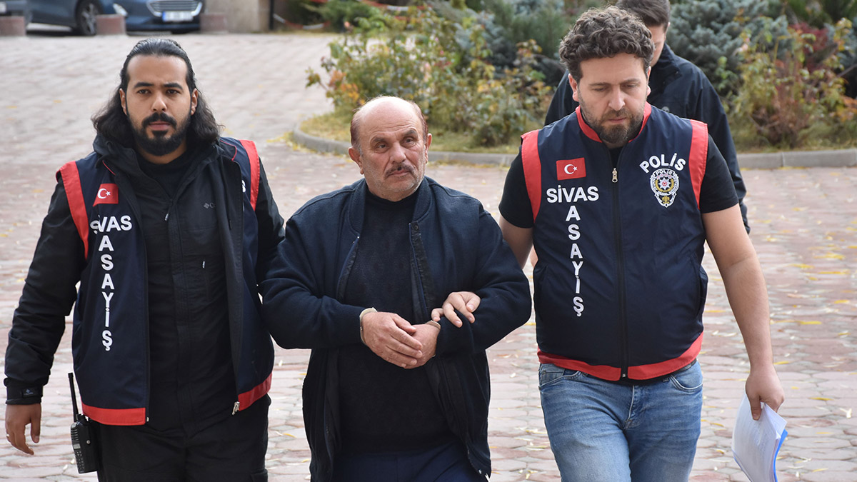 Sivas'ta park yeri cinayetinin şüphelisi tutuklandı