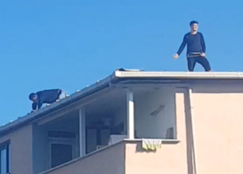 İpli çatı tamiri korkuttu