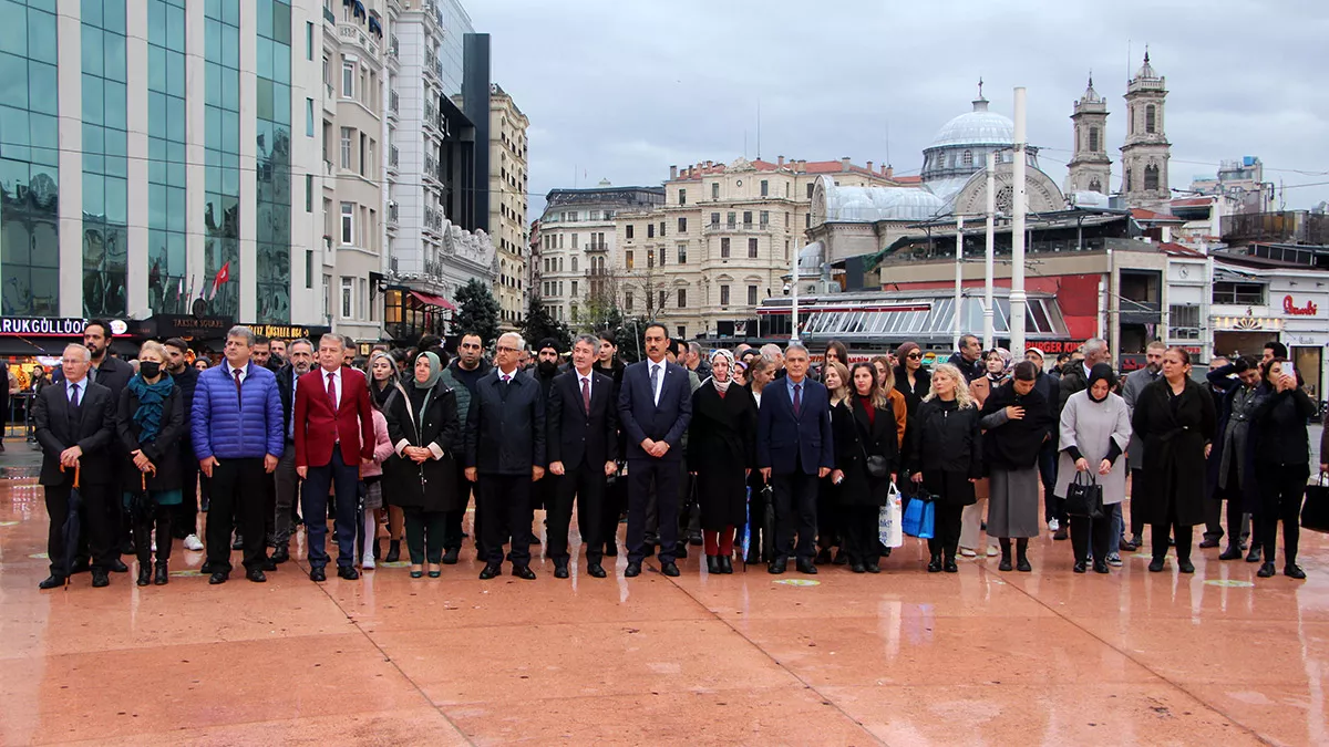 Taksimde ogretmenler gunu icin toren 4332 dhaphoto1 - yerel haberler, i̇stanbul haberleri - haberton