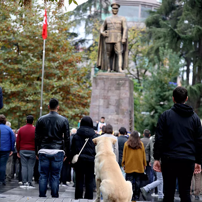 Atatürk trabzon'da saygı ile anıldı