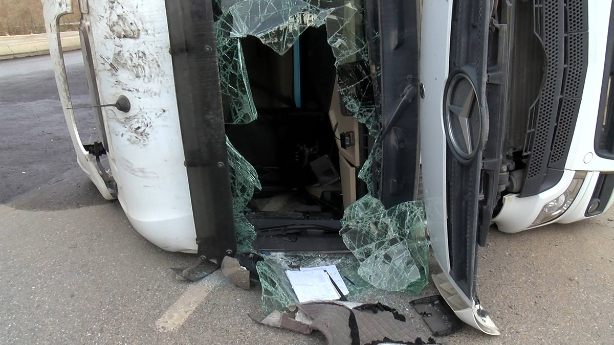 İki atık su tankeri kaza yaptı