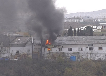 Tuzla'da çinko kaplama fabrikasında yangın
