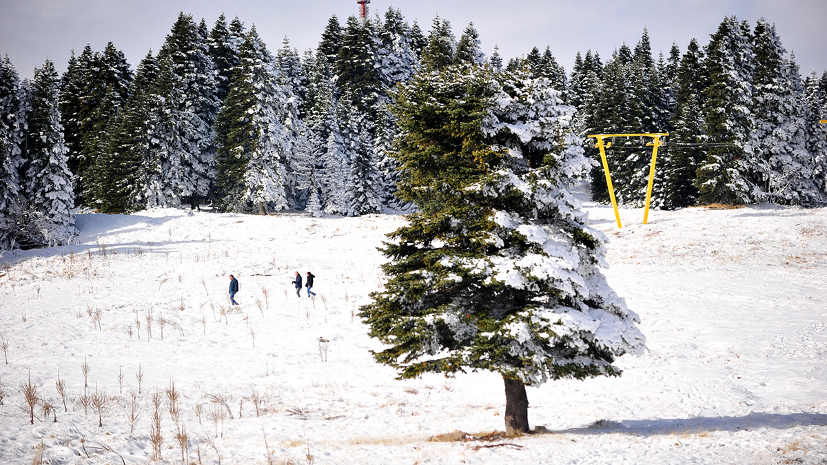Uludağ'da kar kalınlığı 3 santimetreye ulaştı