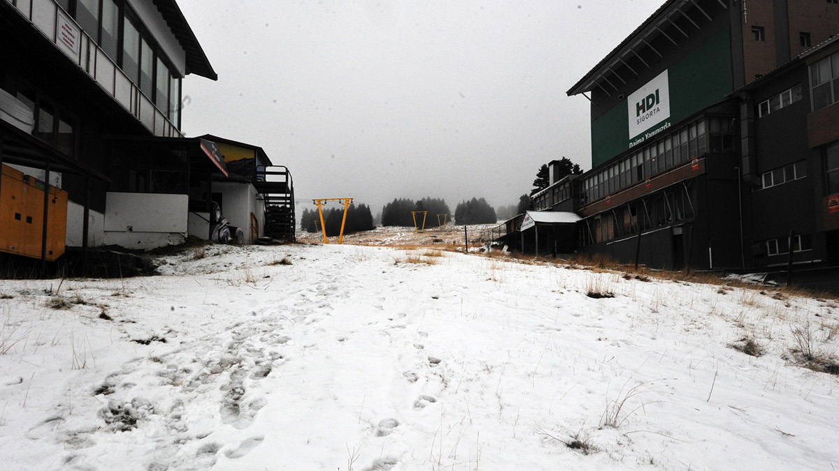 Uludağ'da yoğun kar yağışı
