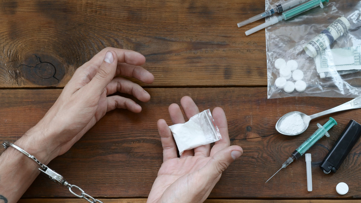 İstanbul Valiliği uyuşturucu ile mücadele rakamlarını açıkladı: 10 ayda 42 bin 442 operasyon 6 bin 103 tutuklama.