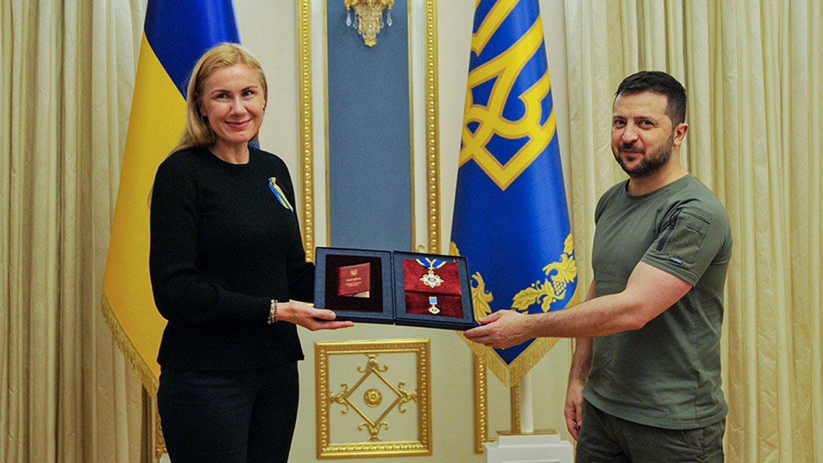 Ukrayna Devlet Başkanı Volodimir Zelenski ile Macron arasında hava savunmadan inşaata kadar bir dizi işbirliği planı.