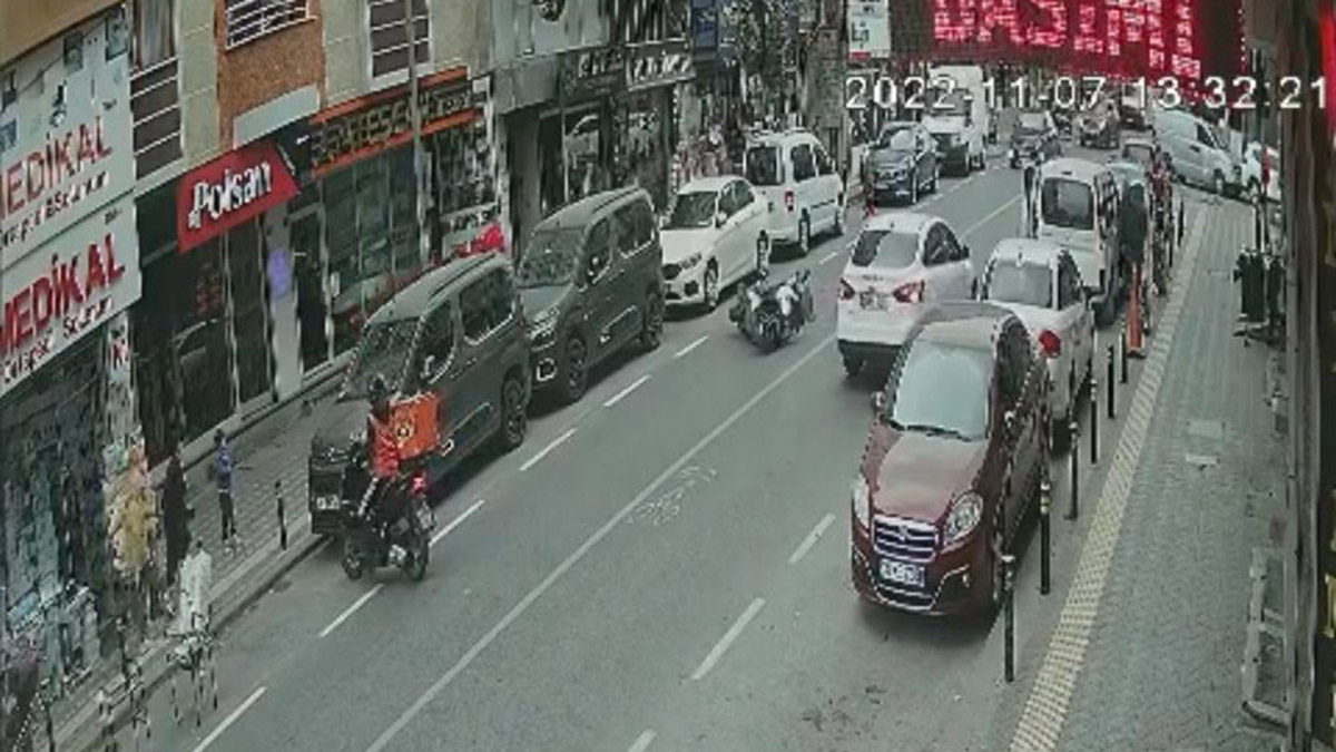 Motokuryeye çarpmamak için hamle yaptı