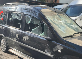 Zeytinburnu'nda otoparkta yol verme kavgası