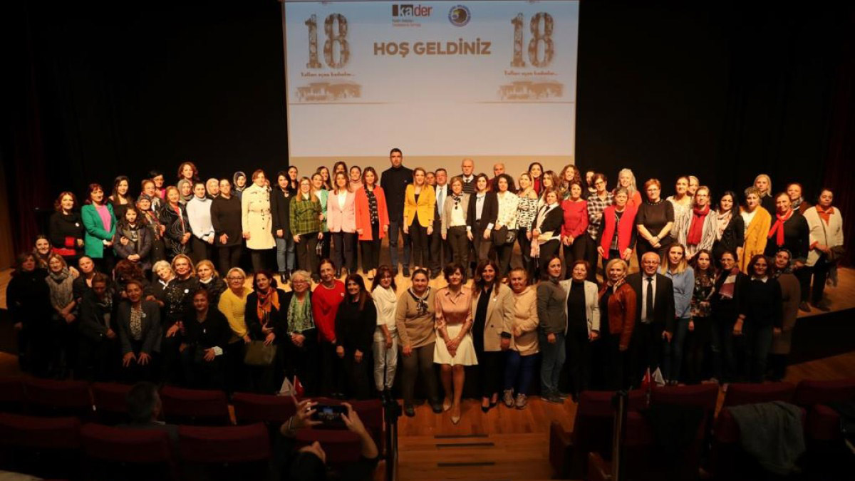 18 Yolları Açan Kadınlar isimli belgesel gösterildi