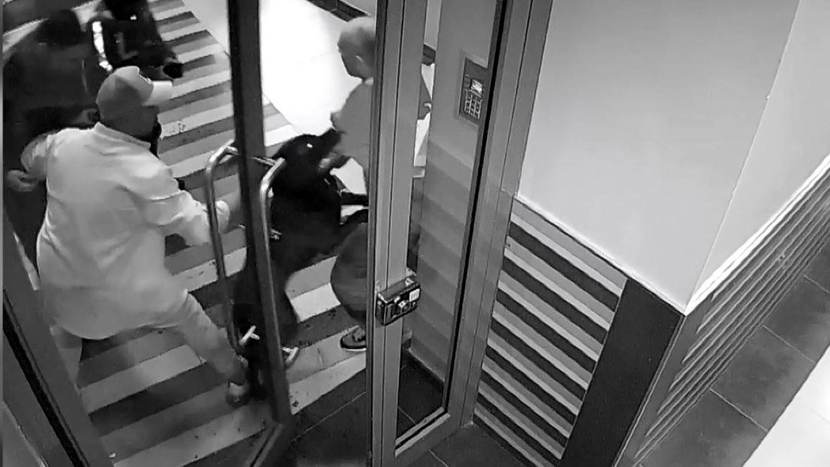 4 kişiyi yaralayan köpeğin sahibine 4 yıl hapis istendi