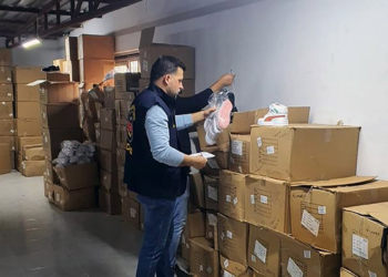 Adana'da 7 milyon liralık taklit ayakkabı ele geçirildi