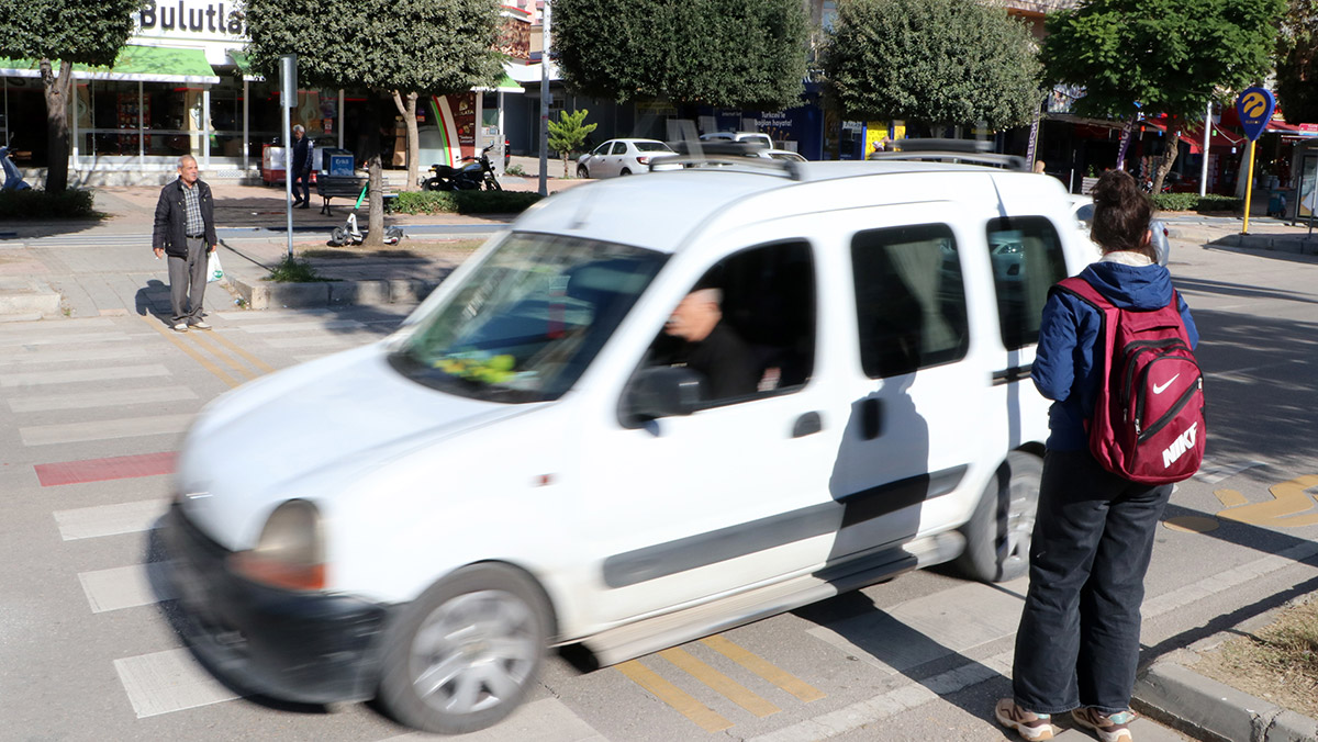 Adana'da 'trafikte yaya önceliği' denetimi