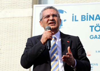 Adayı cumhurbaşkanı yapmak boynumuzun borcu