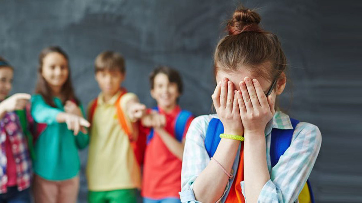 Ailelere akran zorbalığına karşı uyarı