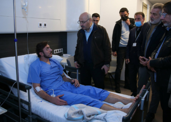 Altay'da kaleci Ozan sahalara dönüyor