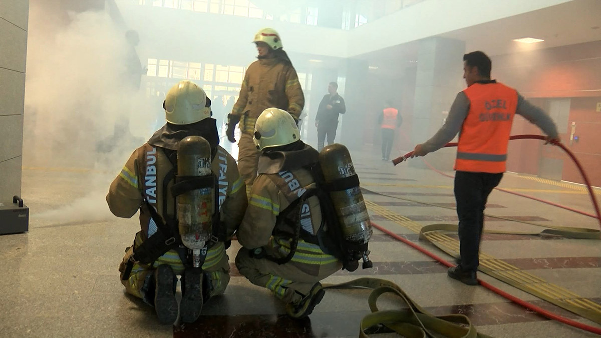 Anadolu Adliyesinde yangın tatbikatı