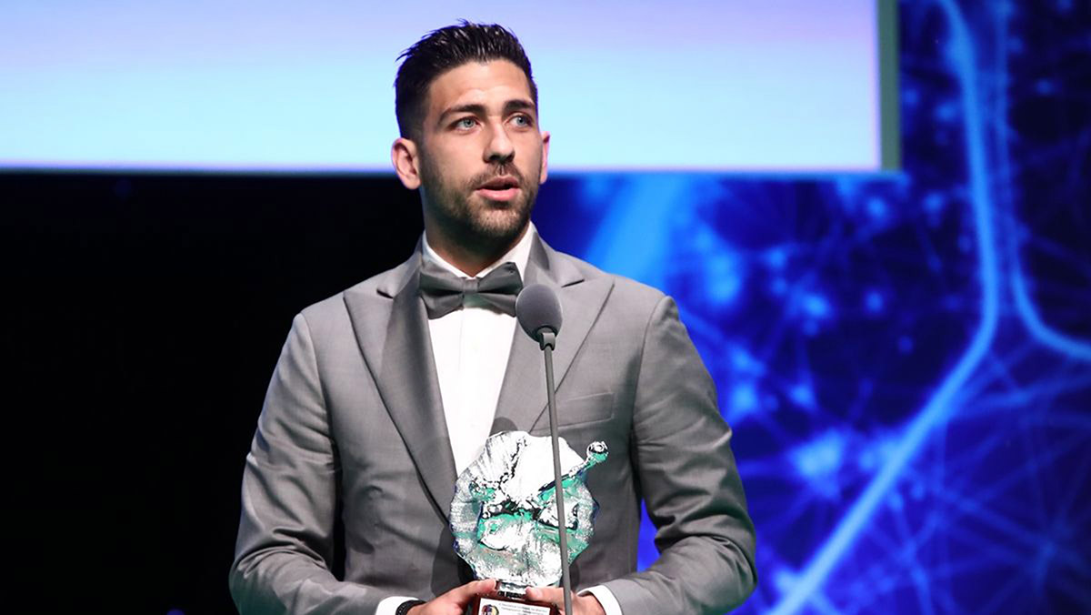 Anastasios Bakasetas, 'En iyi Yunan Futbolcu' seçildi