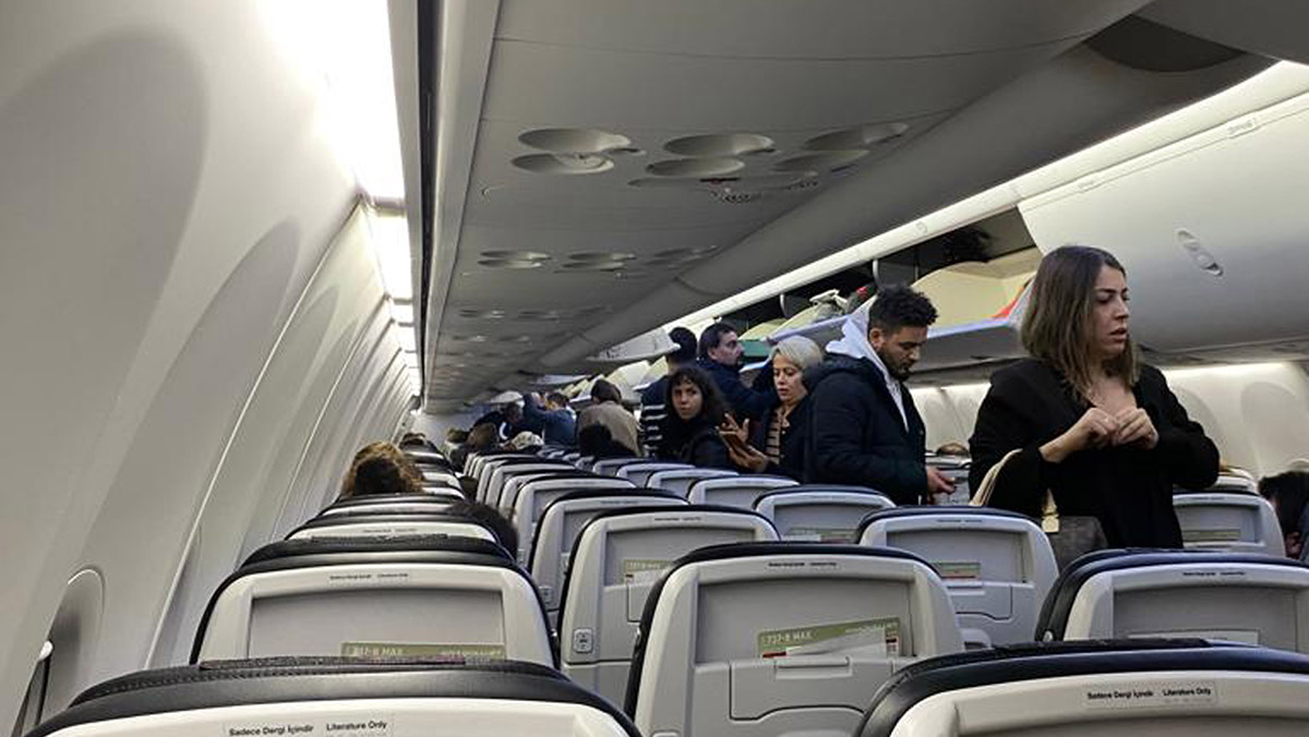 Antalya'ya inemeyen uçak Konya'ya iniş yaptı