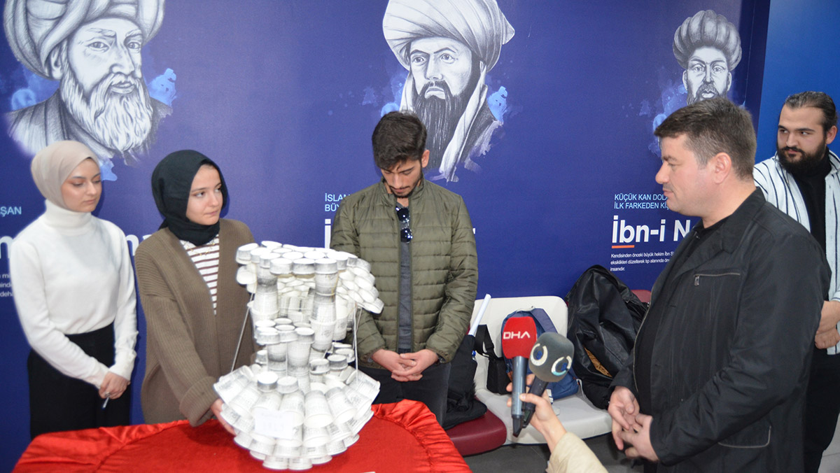 Atık malzemeler öğrencilerin elinde yuva oldu