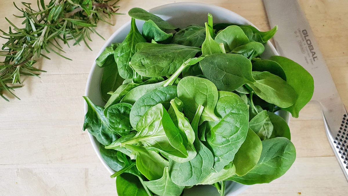 Avustralya'da ıspanak yiyen 47 kişi zehirlendi