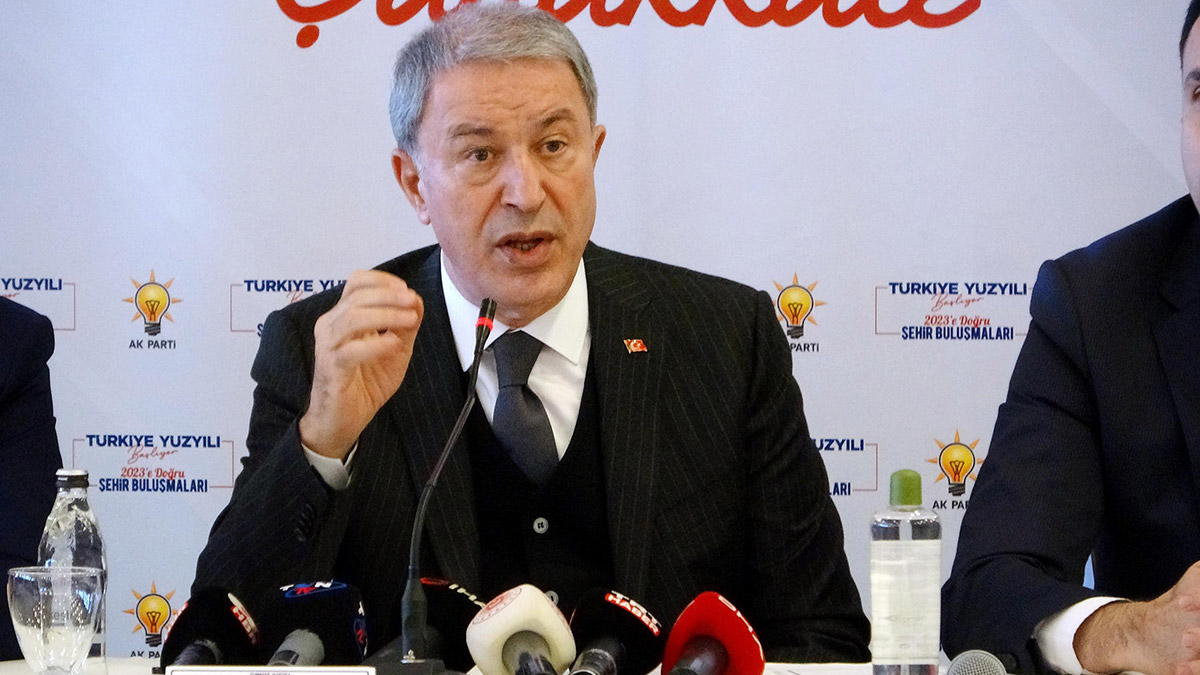 Bakan Akar: Aklınızı başınıza toplayın