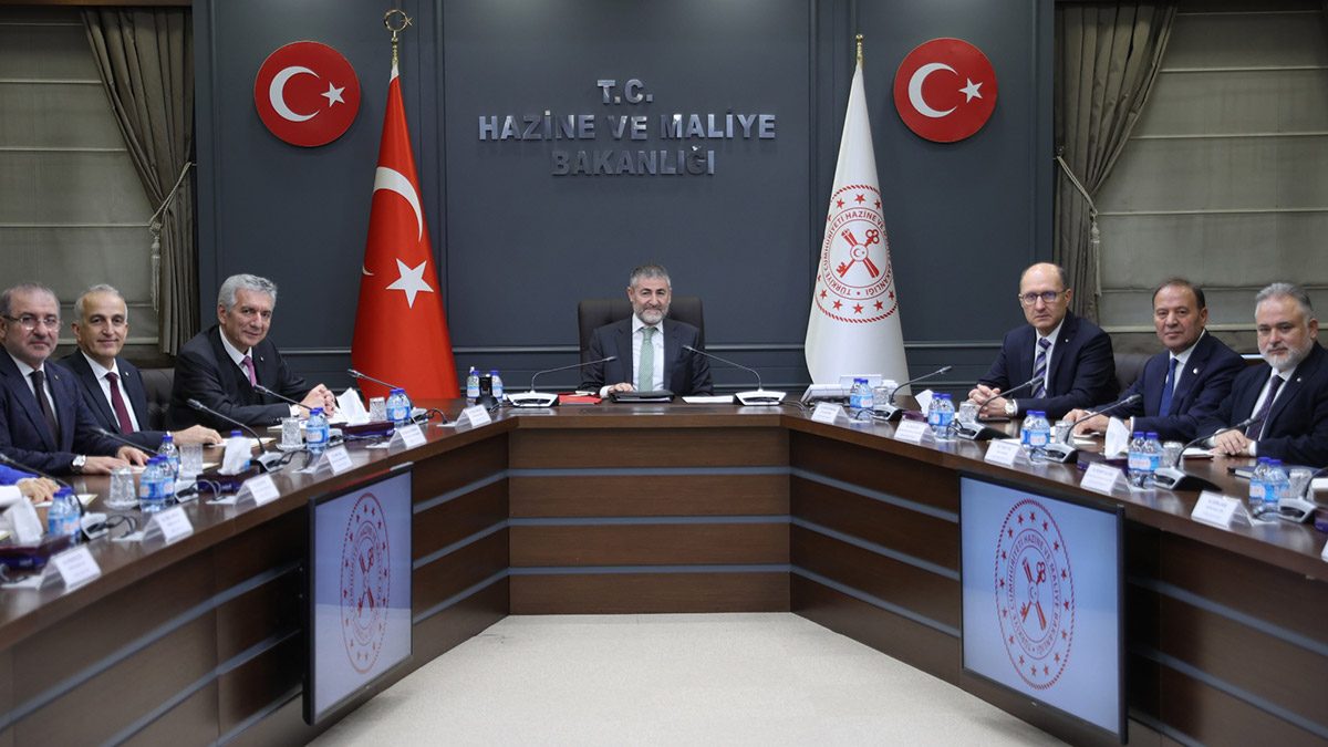 Bakan Nebati, İSO Başkanı Bahçıvan'ı kabul etti