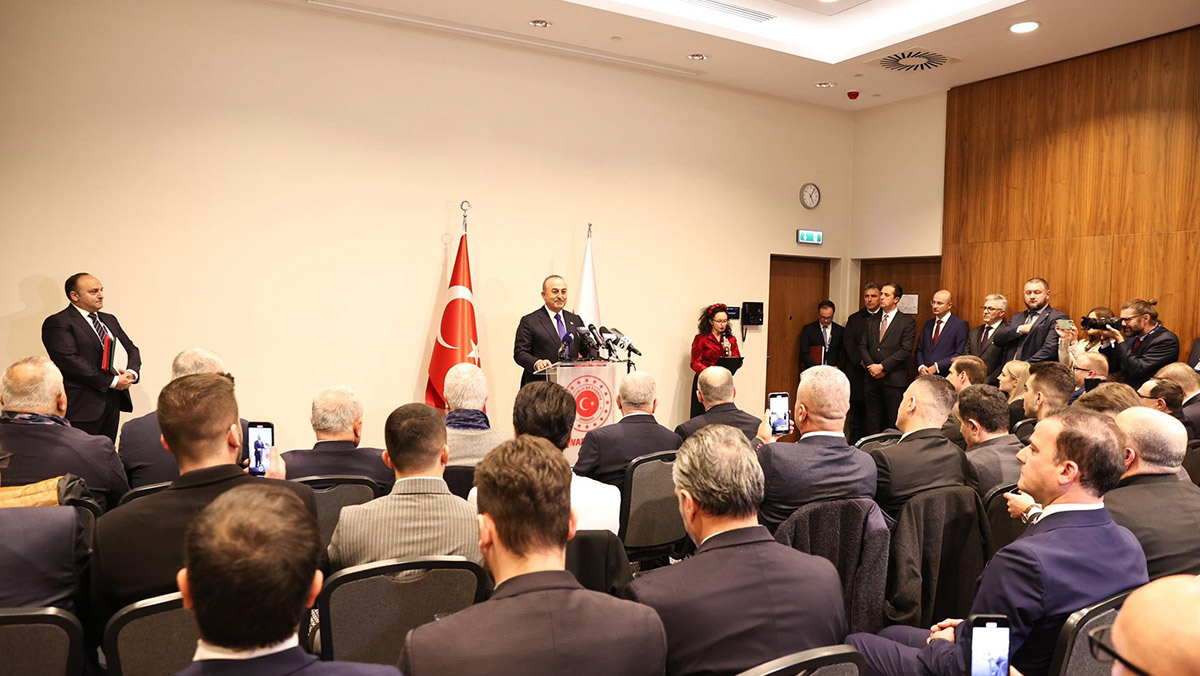 Çavuşoğlu Fahri Başkonsolosluk açılışını yaptı