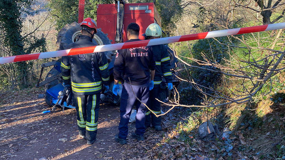 Devrilen traktörün altında kalan çiftçi öldü