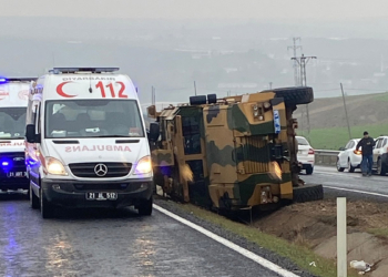 Diyarbakır’da zırhlı askeri araç devrildi: 6 yaralı