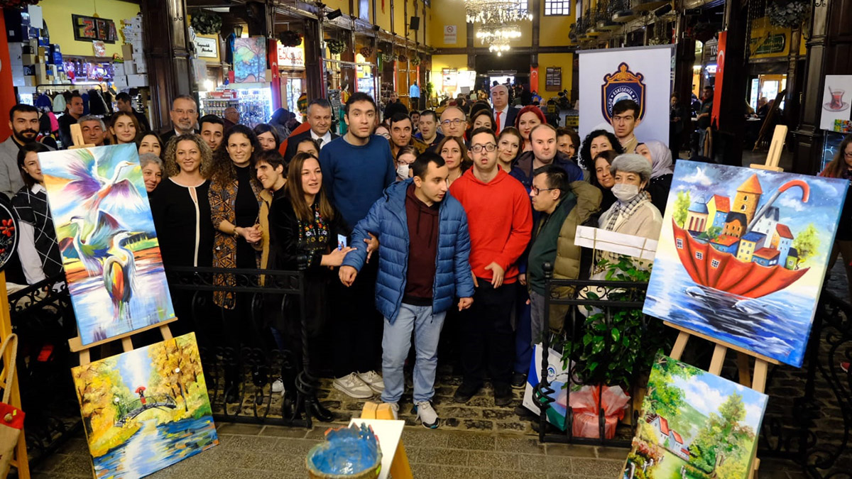 Engelleri aşan sergi