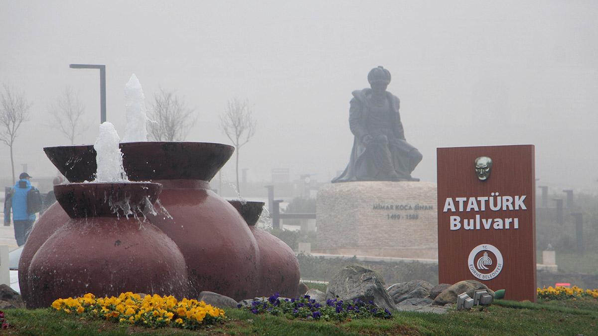Edirne'de sis yoğunluğu