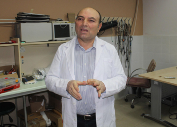 Elektronik kontrollü diz üstü protez bacak geliştirildi