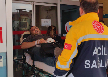 Elini bıçkı makinesine kaptırdı; 3 parmağı koptu