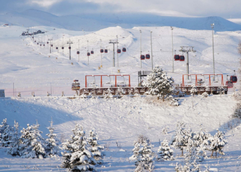 Erciyes'te kar kalınlığı 40 santimetreye ulaştı
