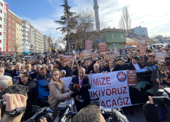 Eskişehir'de Hal Camii'nin yıkımına eylem