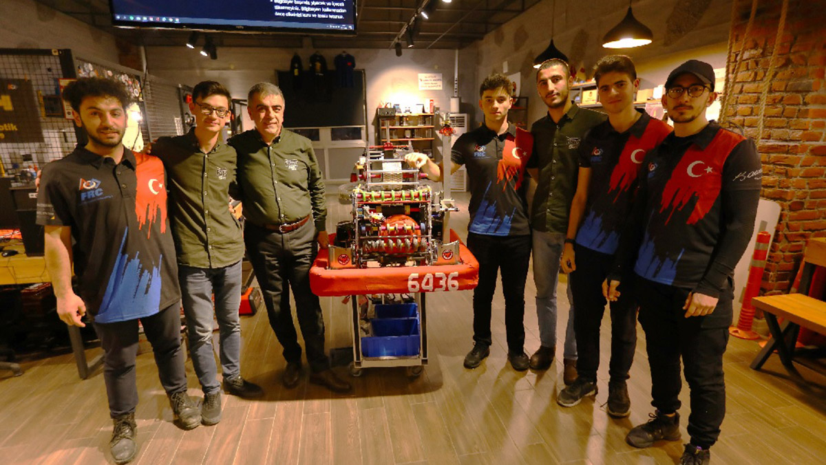 Genç mühendisler başarı hikayelerini anlattı