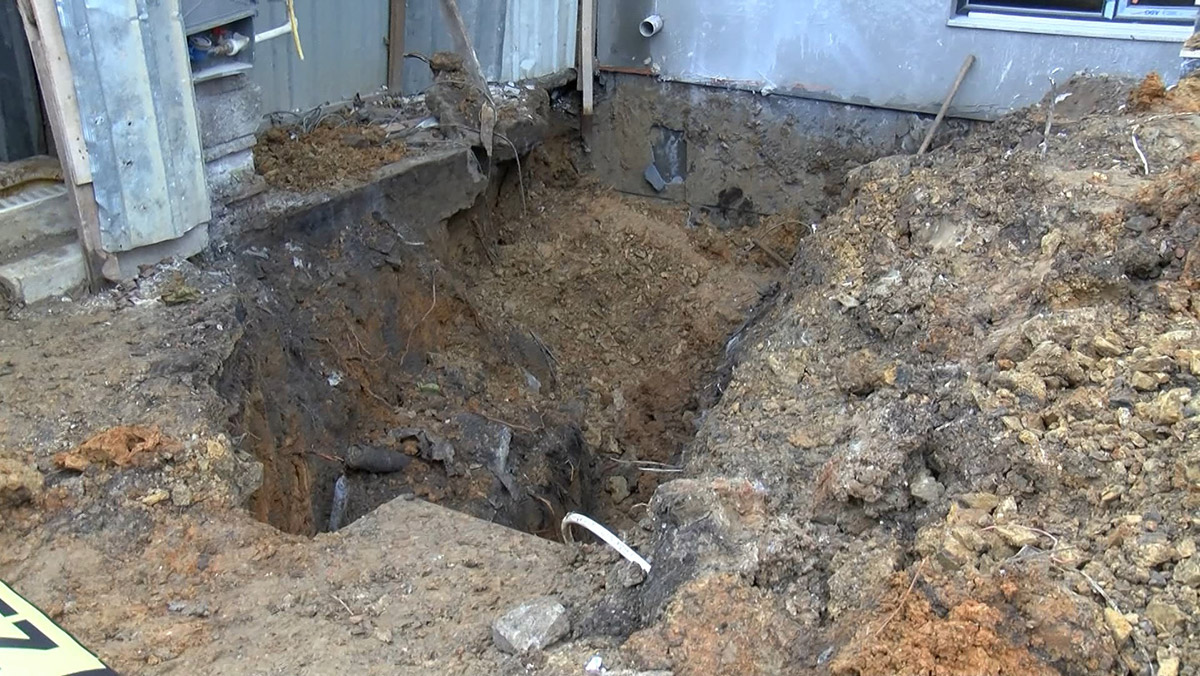 Göçük altında kalan işçi hayatını kaybetti 