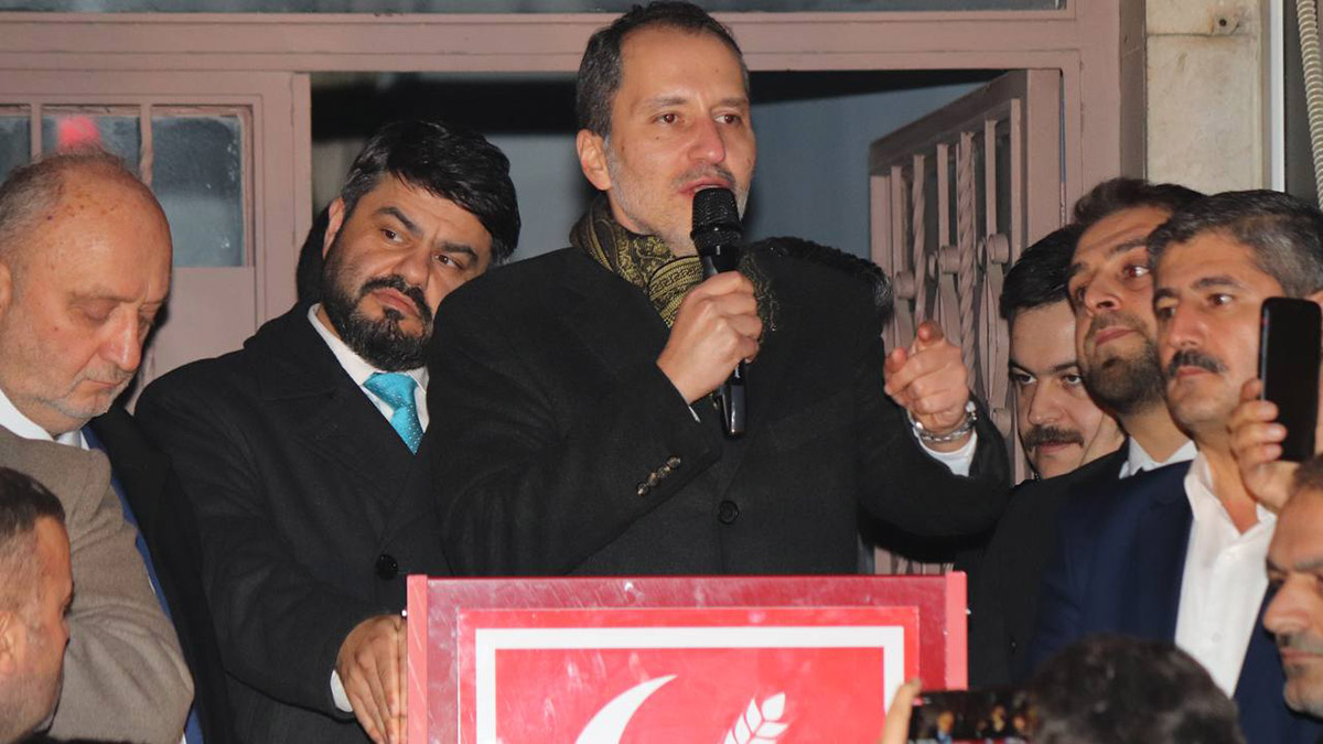 Hepiniz aynı masaya oturun, 9'lu masayı kurun