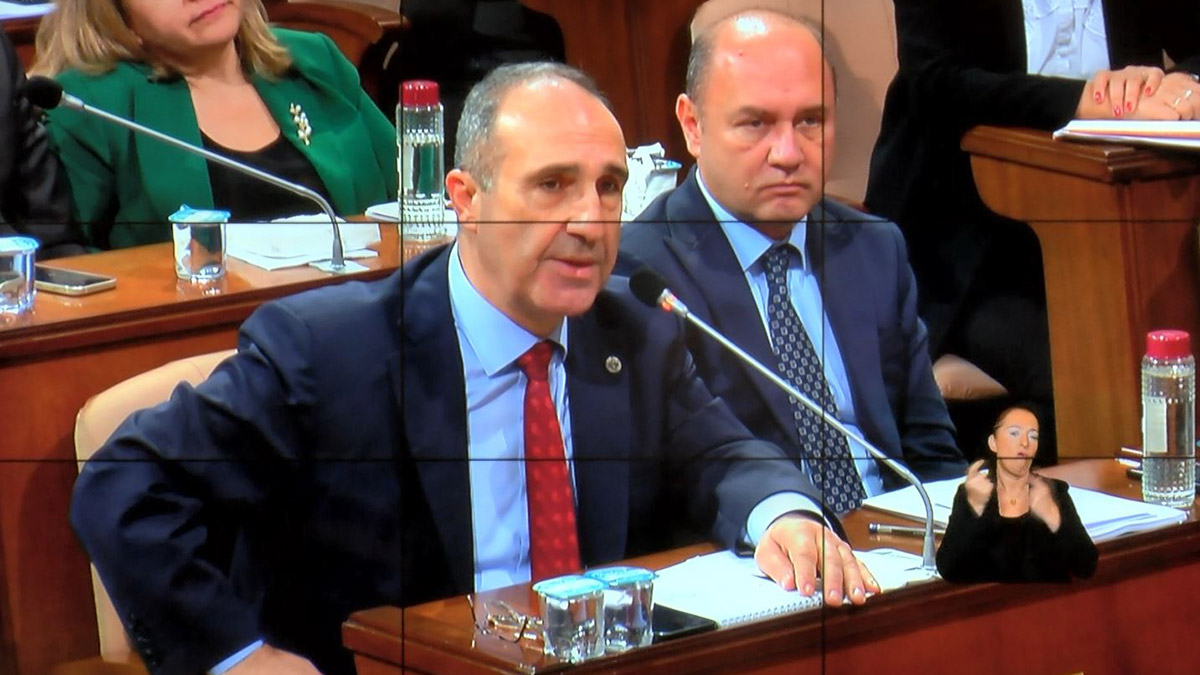 İBB Meclisi'nde 'İmamoğlu'na ceza' tartışması 