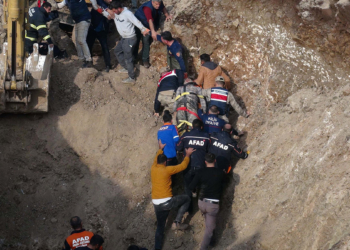 İçme suyu hattı çalışmalarında göçük: 2 işçi öldü