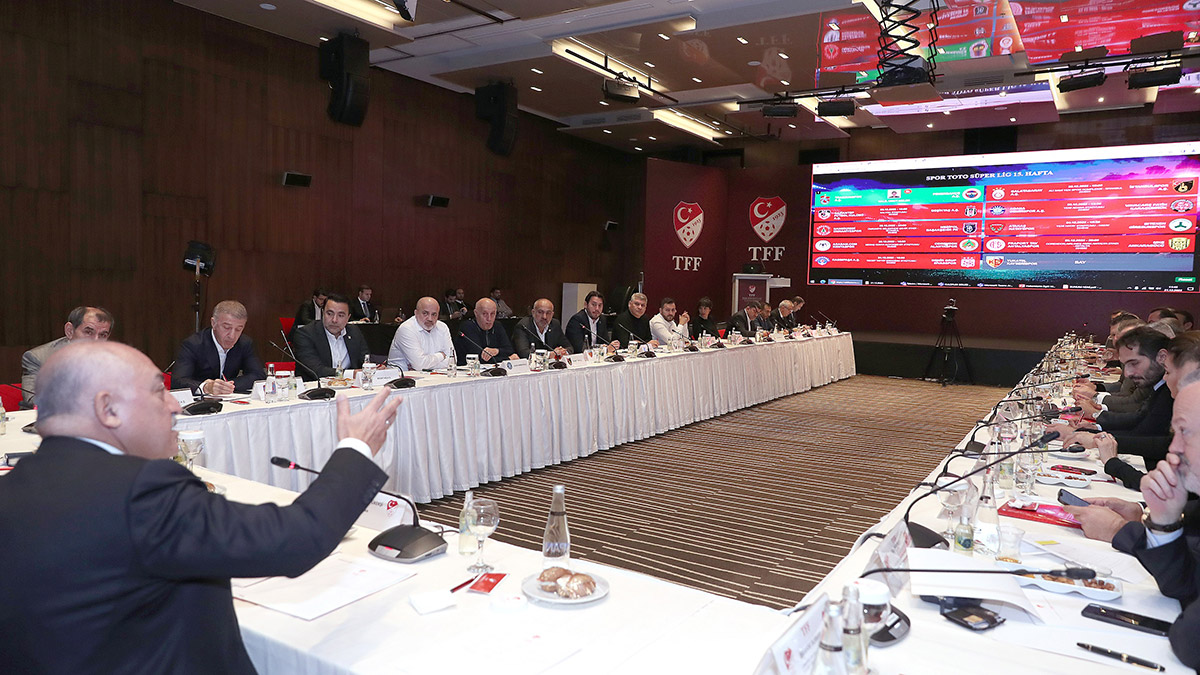 İlk defa dijital hakem ataması yapıldı