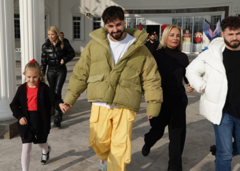 İlkokulda temsilcisi seçim vaadini gerçekleştirdi