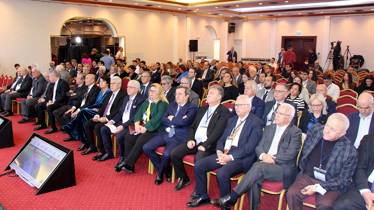 İzmir’de, 6'ncı Ege Ekonomik Forumu başladı