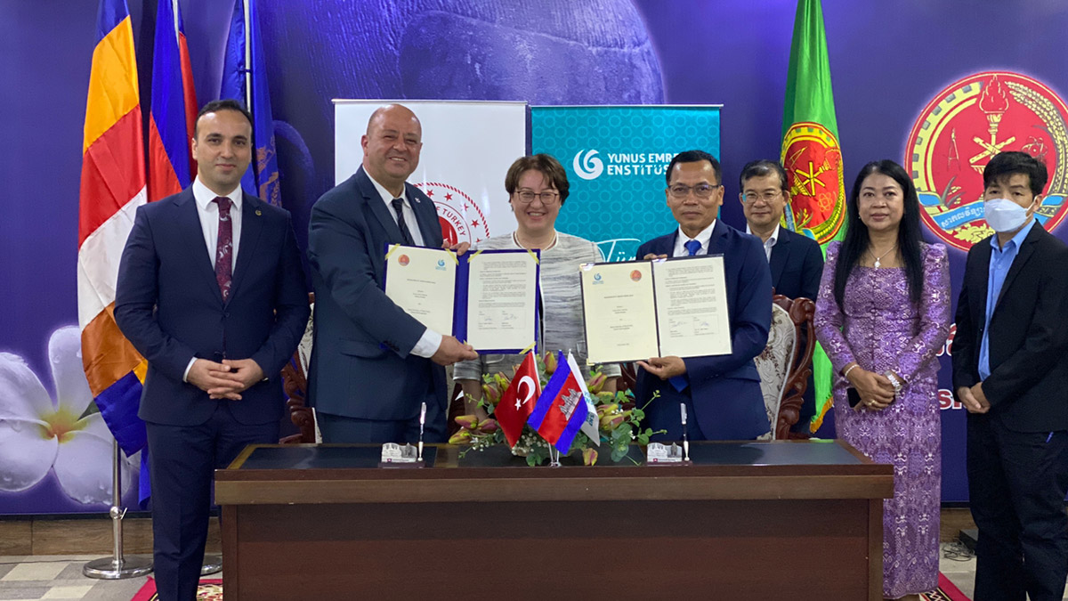 Kamboçya'da Türkçe dersleri başlıyor